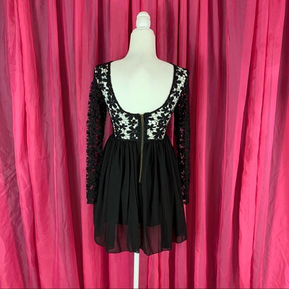 Unbranded black fit and flare lace overlay dress, size 5 - Picture 2 of 10